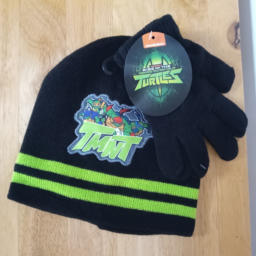 NWT Nickelodeon TMNT Tuque w Gloves